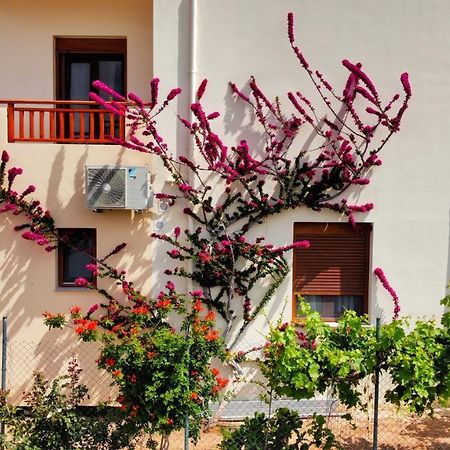 Dina Apartments Skaleta Exterior foto